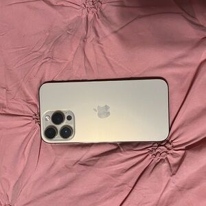 Apple iPhone 14 Pro Max - Gold